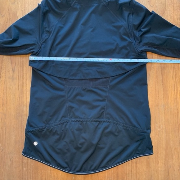 lululemon jacket. Black. Size 4. Measurements in photo. - Picture 4 of 9